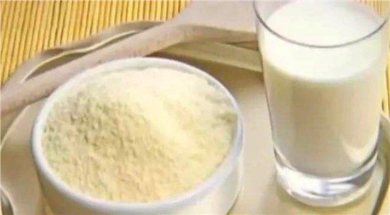 奶粉沖調起泡泡的原因