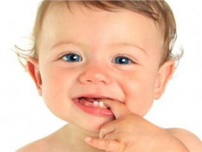 寶寶遲遲不出牙，是不是缺鈣？