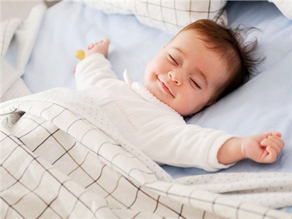 寶寶到底能不能奶睡？